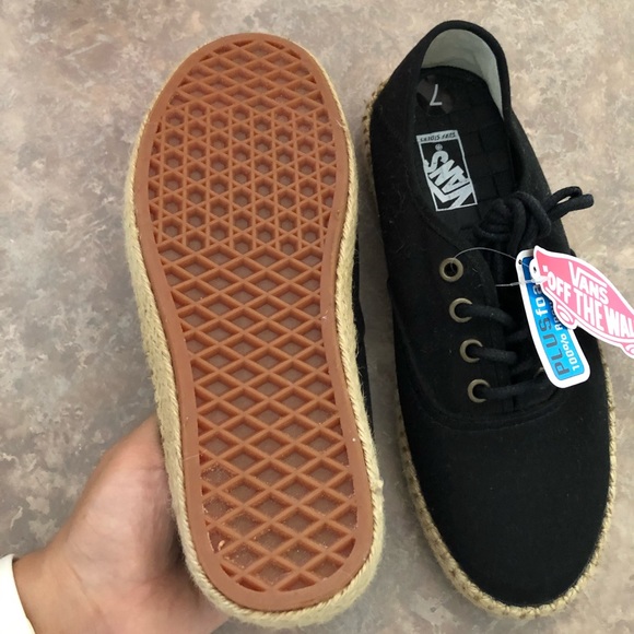 Vans - Picture 3 of 5